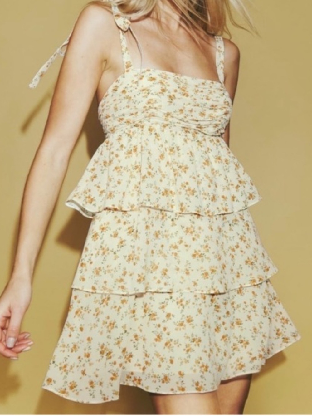 Reformation Avni Dress - Picture 2 of 8
